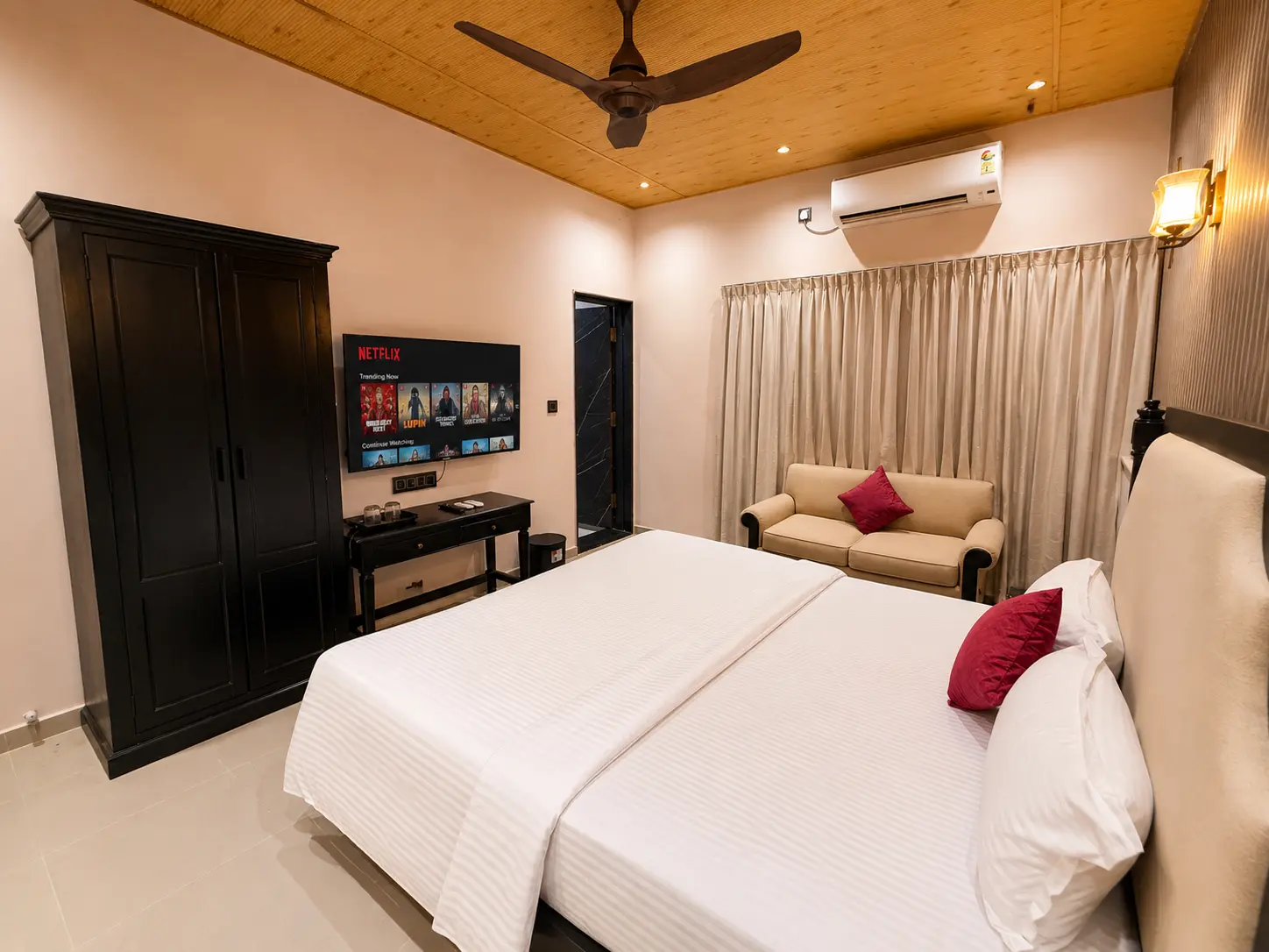 Premium Valley View Room interior